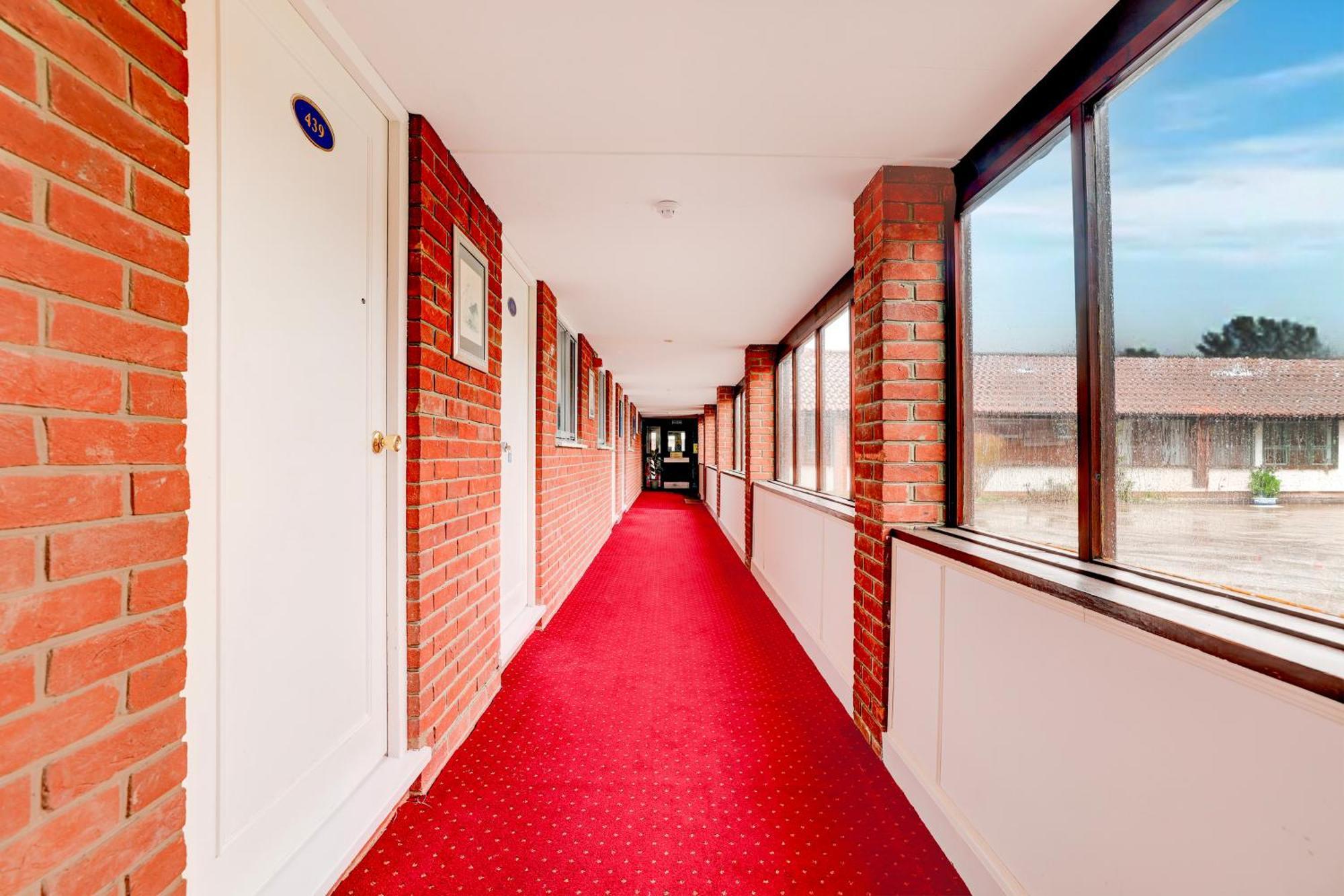 Oyo The Rivenhall Hotel In Witham, Chelmsford エクステリア 写真